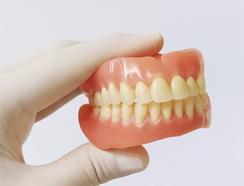 ฟันปลอม